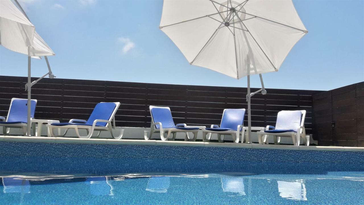 "Fun In The Sun" Villa เปเยีย ภายนอก รูปภาพ