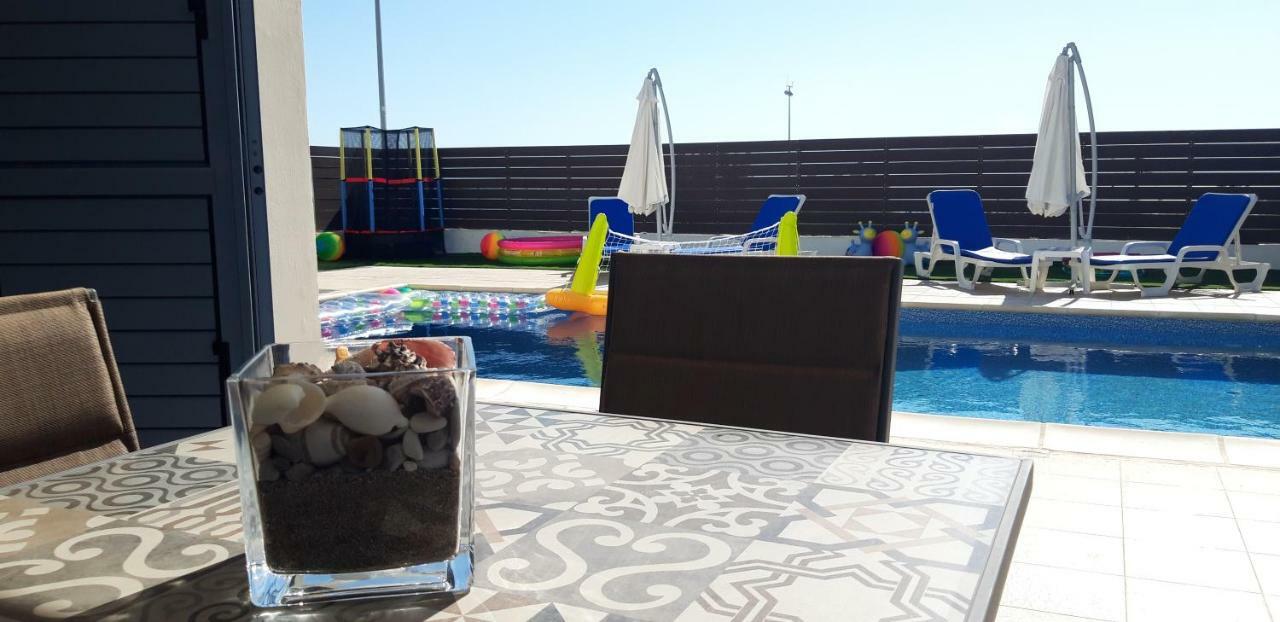 "Fun In The Sun" Villa เปเยีย ภายนอก รูปภาพ